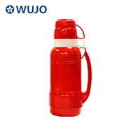 वुजो लाल 1 एल 1.8 लीटर ग्लास रीफिल प्लास्टिक थर्मो 2 कप के साथ